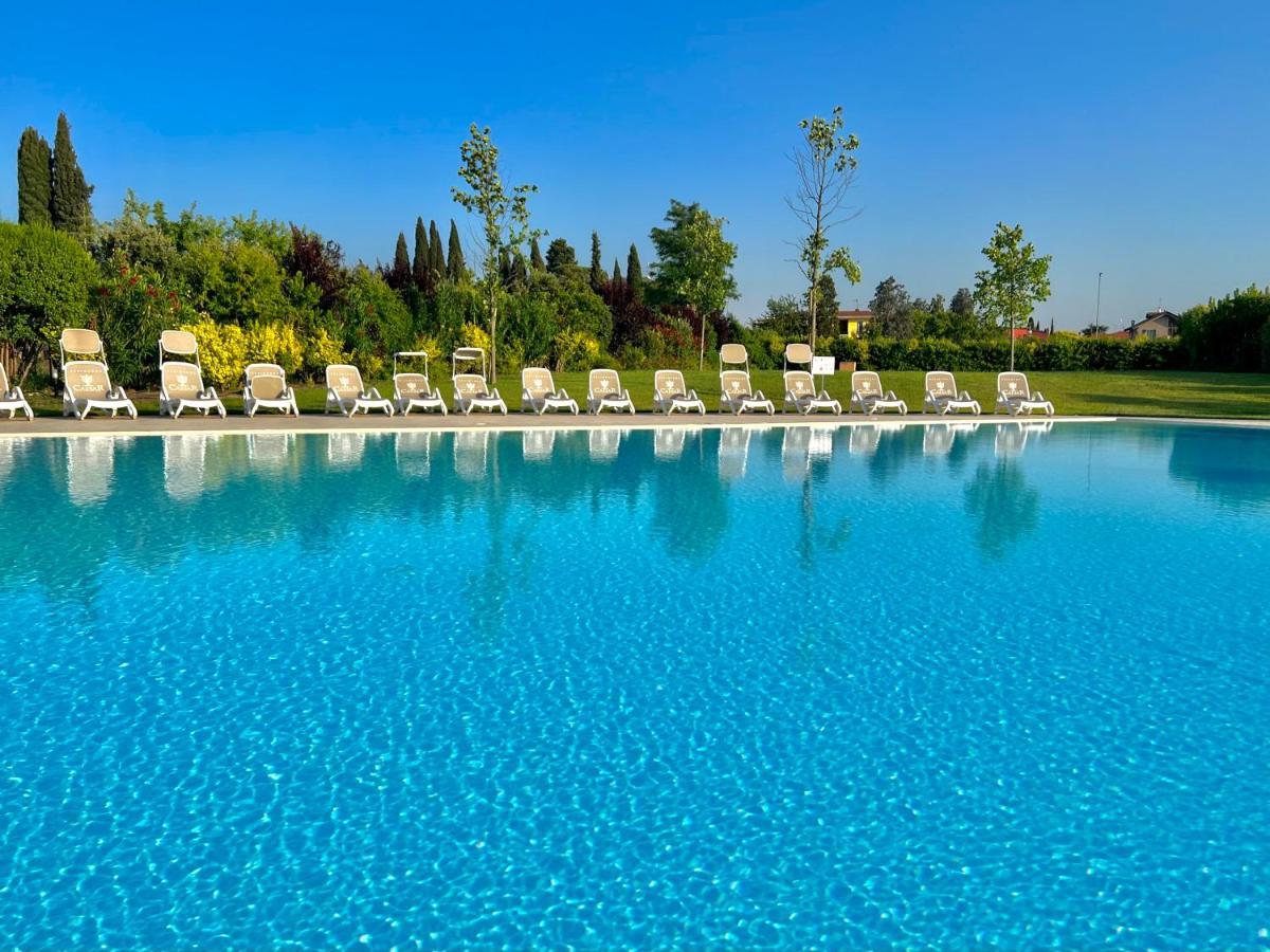 Paganini Suites And Apartments Sirmione Zewnętrze zdjęcie
