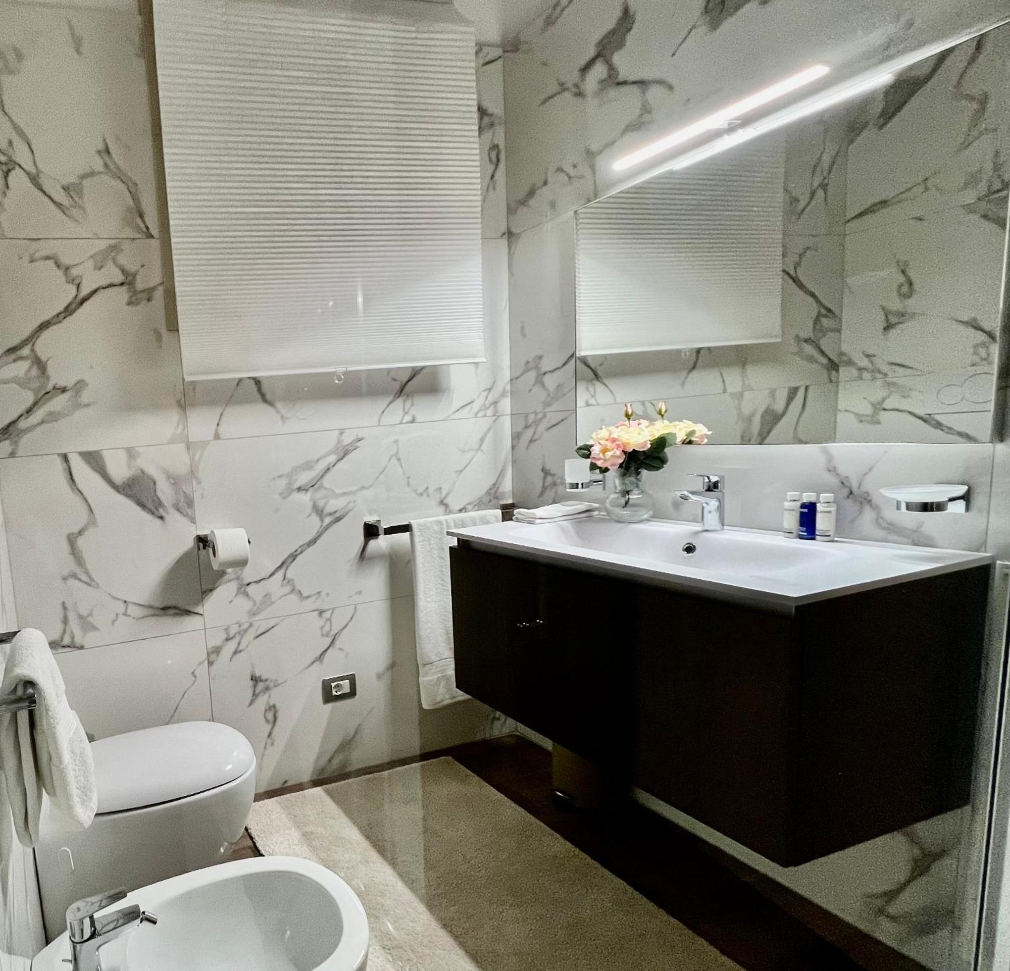 Paganini Suites And Apartments Sirmione Pokój zdjęcie